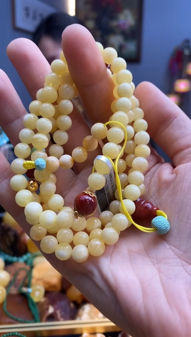 未镶嵌颈饰琥珀项链