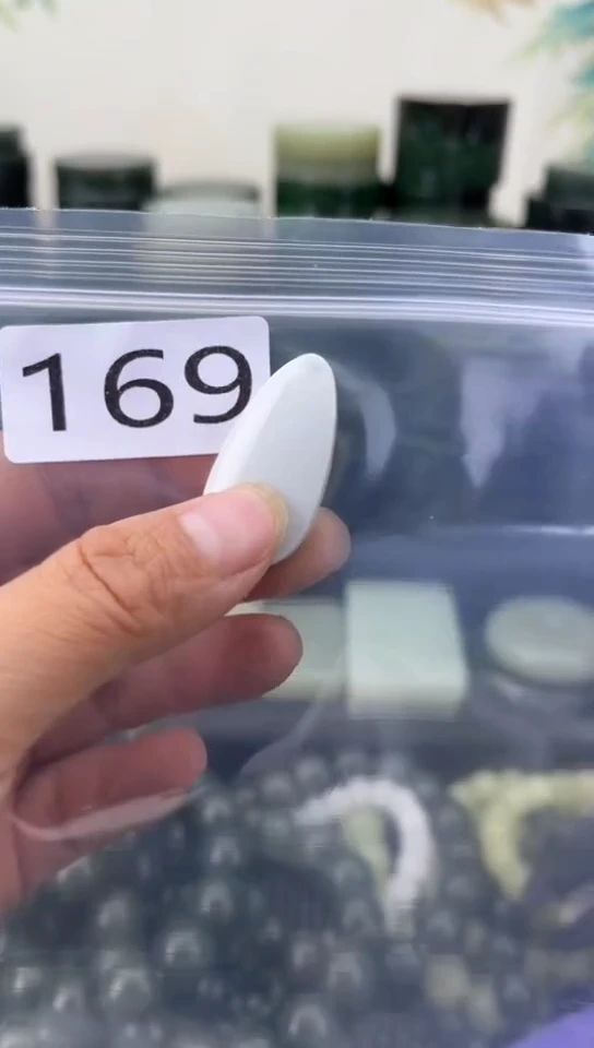 未镶嵌和田玉珠宝半成品牌子