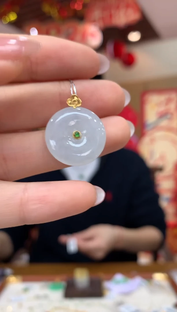 吊坠(不含链)18K金镶嵌翡翠平安扣