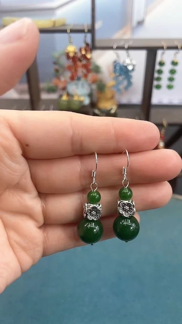 银S925镶嵌和田玉耳饰12mm绿色四面花