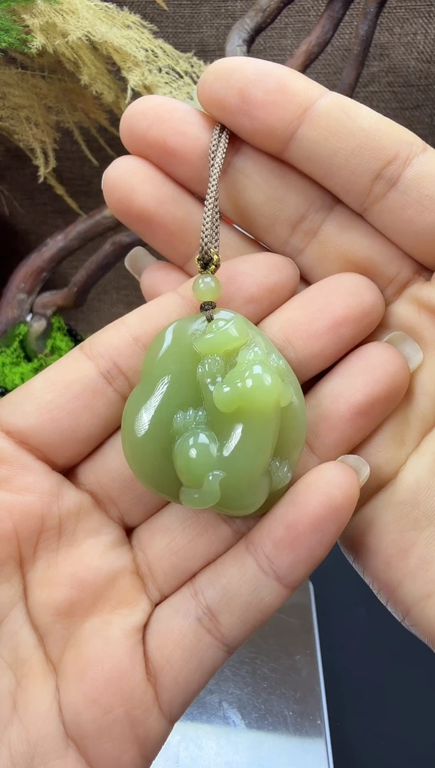 颈饰未镶嵌和田玉和田玉