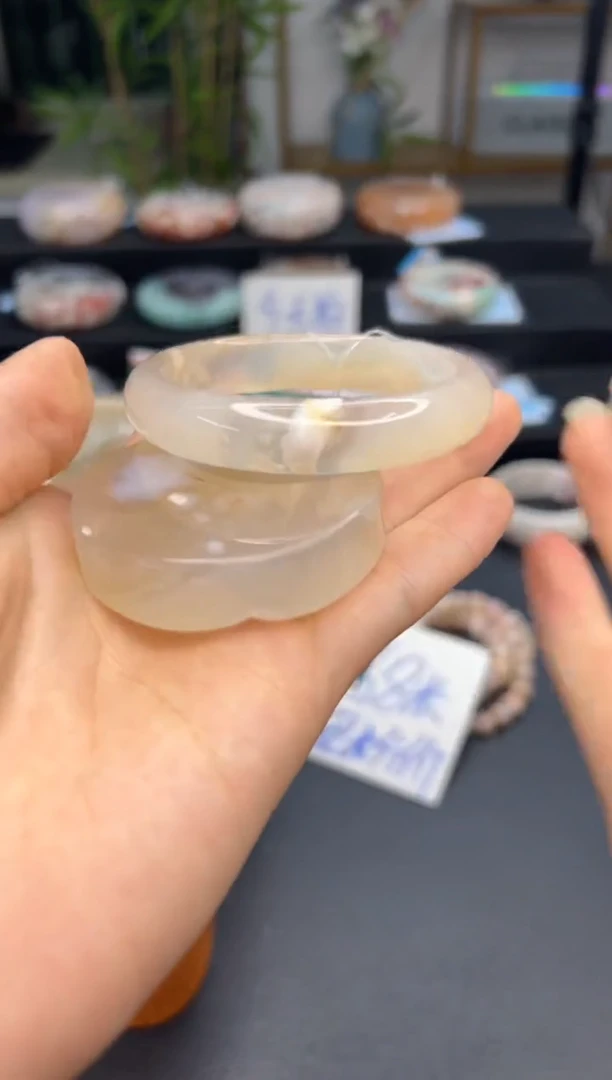 【闪购商品】石英质玉手镯未镶嵌A1437(53圈赠送镯心)