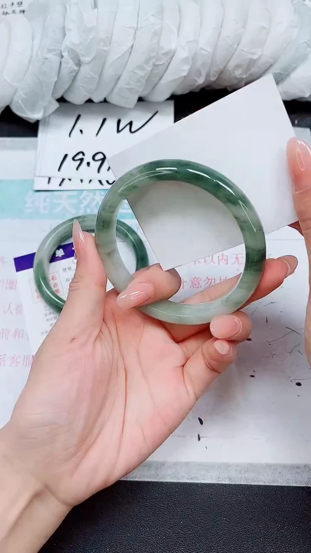 【闪购商品】石英质玉手镯未镶嵌A83-64/65