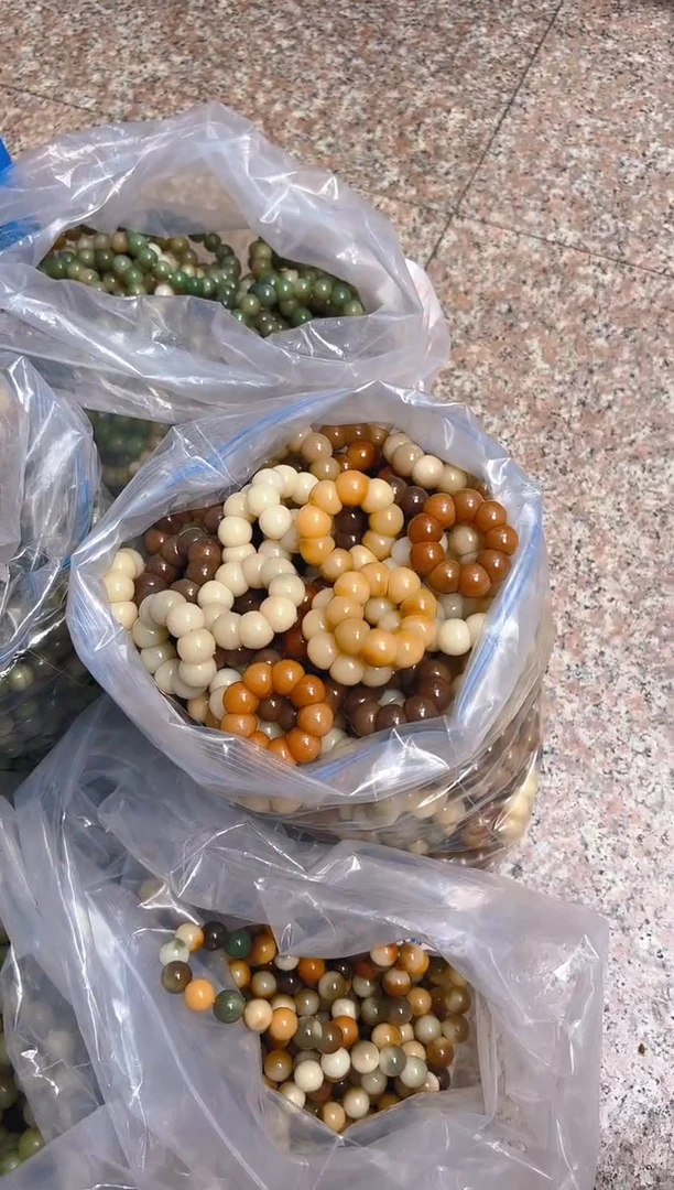 吊坠菩提根/象牙果混色手捻 随机一条