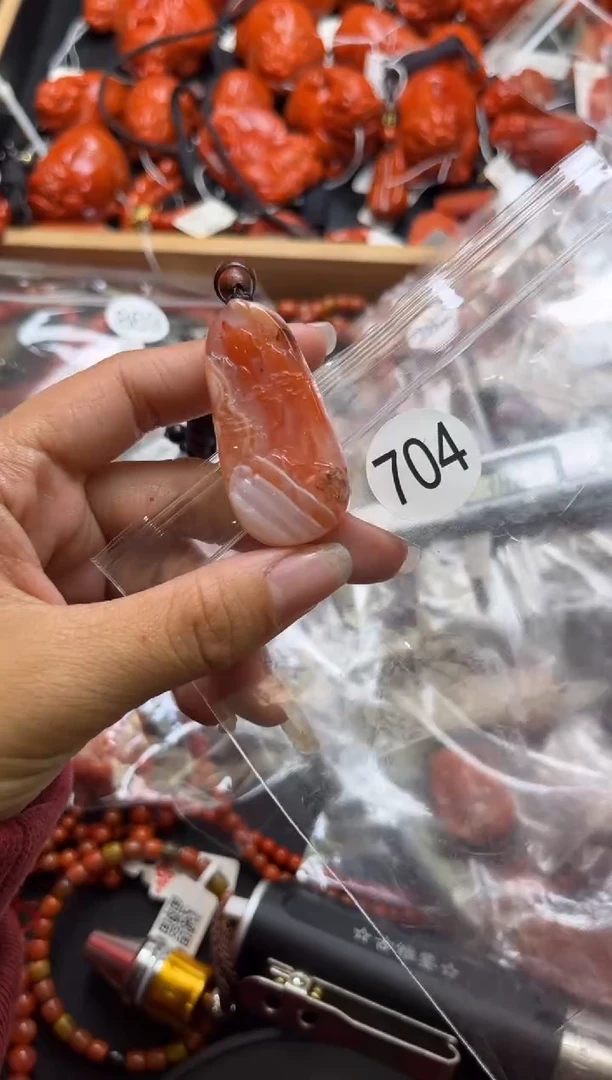 【闪购商品】南红玛瑙珠宝奇石未镶嵌704
