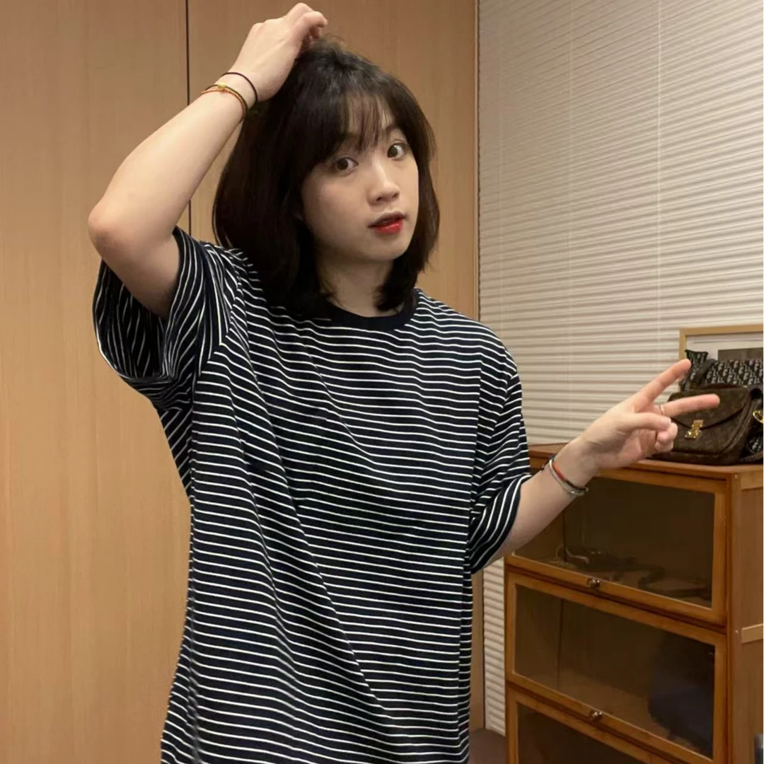 Sevbasks 七七家韩版 藏青拼细白条口袋款圆领夏日休闲爽感T恤