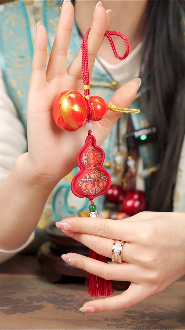 【闪购商品】153易林漂漆车挂手捻葫芦---68