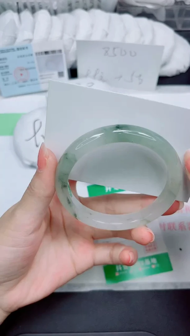 石英质玉手镯未镶嵌227