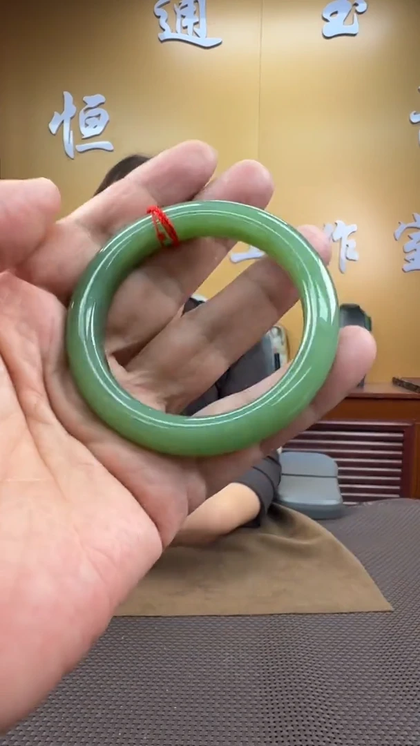 颈饰未镶嵌和田玉手镯57