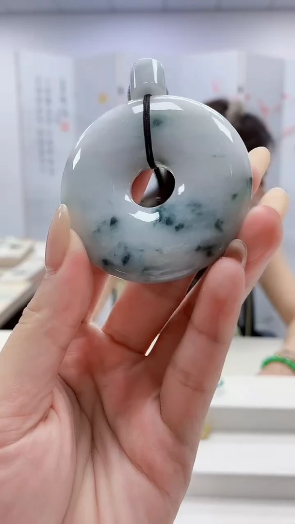 未镶嵌定制翡翠4957lr-毛货挂件25