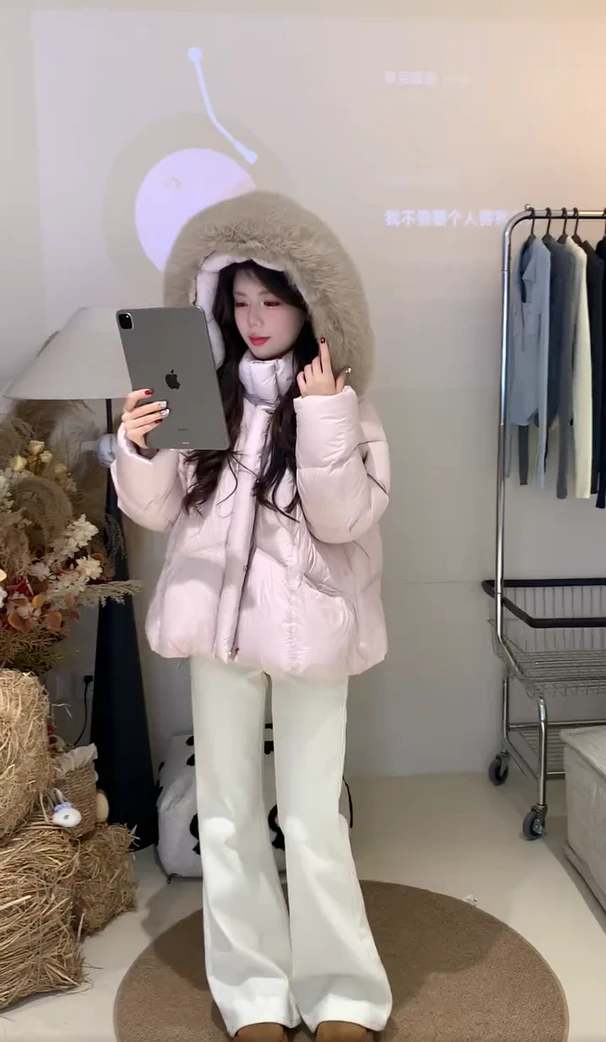 韩版宽松大毛领女2025年冬季新款加厚保暖泡芙面包服休闲百搭棉服