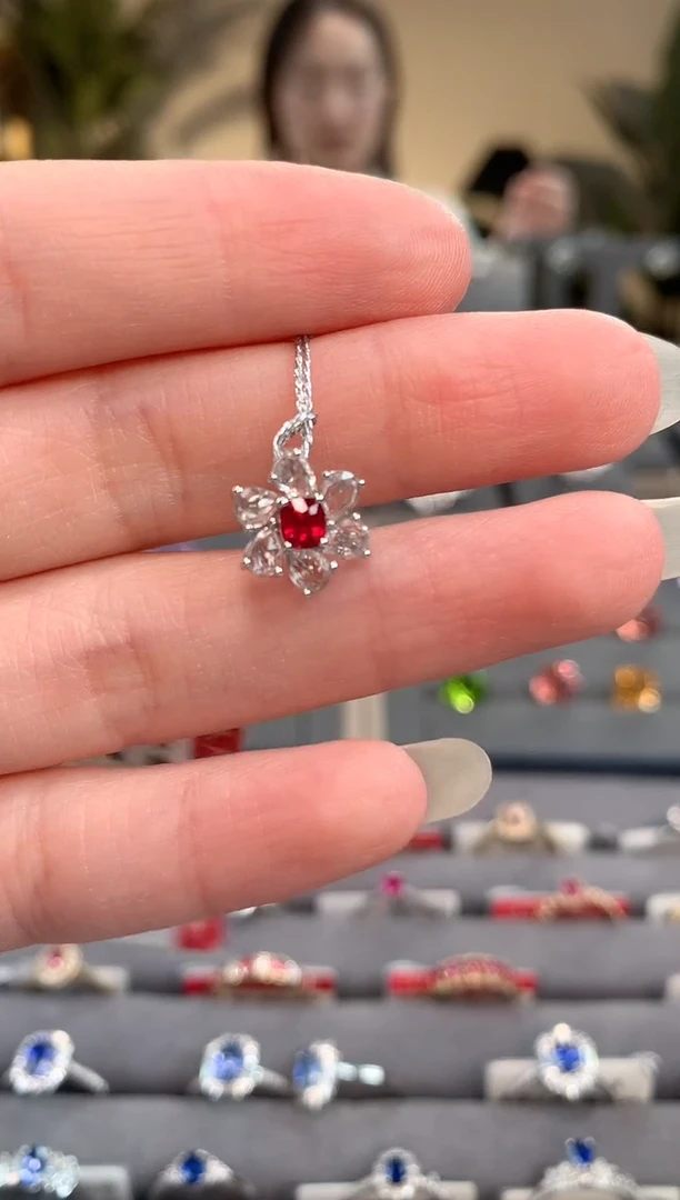 【闪购商品】尖晶石吊坠(不含链)18K金镶嵌尖晶石