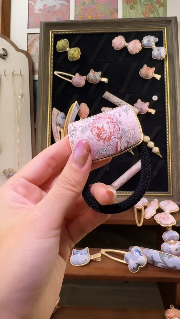 布艺锌合金粉色蔷薇发绳