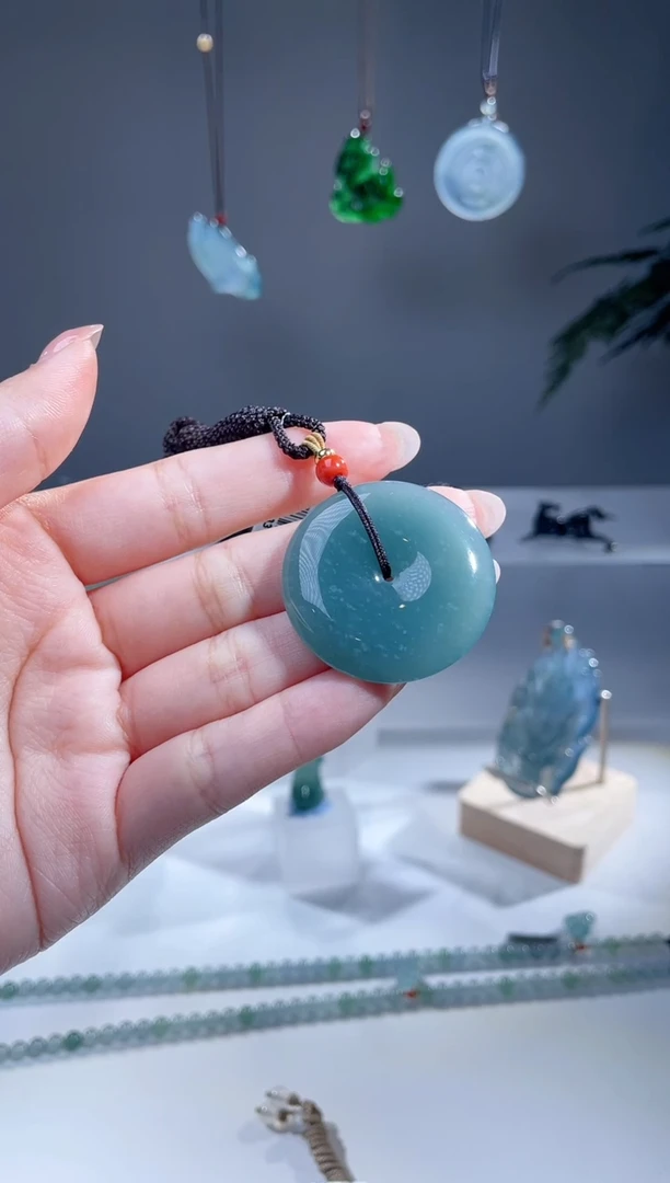 【闪购商品】翡翠颈饰未镶嵌天然A货翡翠平安扣