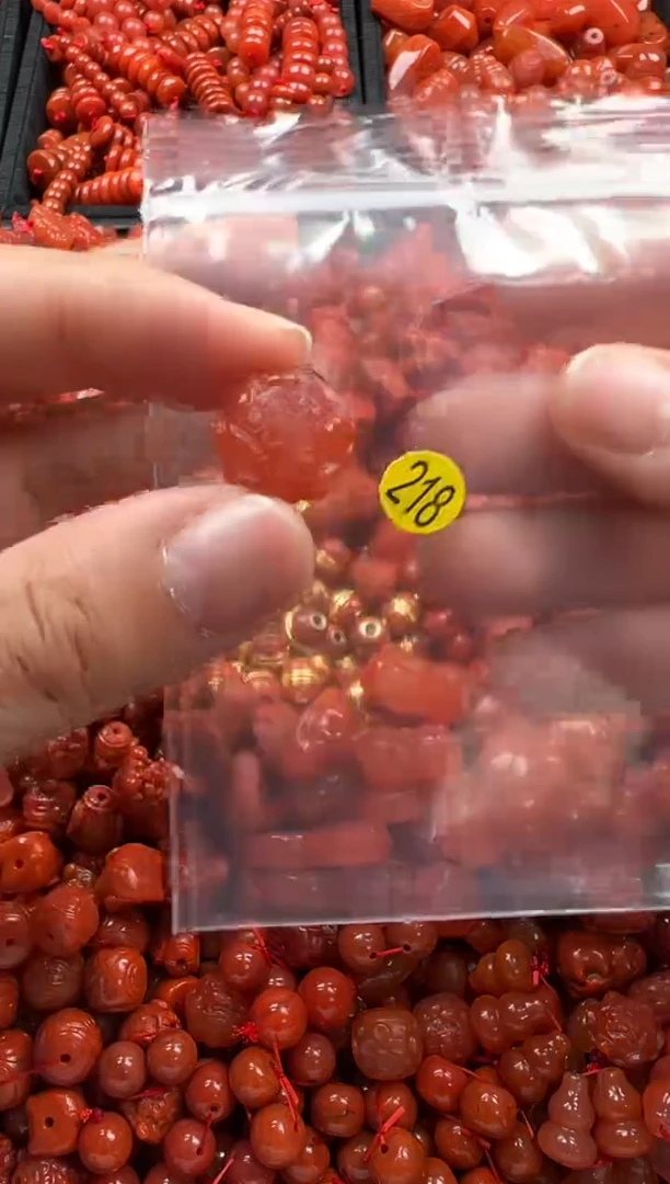 【闪购商品】南红玛瑙颈饰未镶嵌1