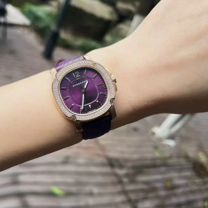 burberry/博柏利女款气质轻奢紫色表带手表BBY1809