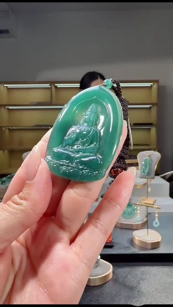 吊坠(不含链)未镶嵌翡翠观音