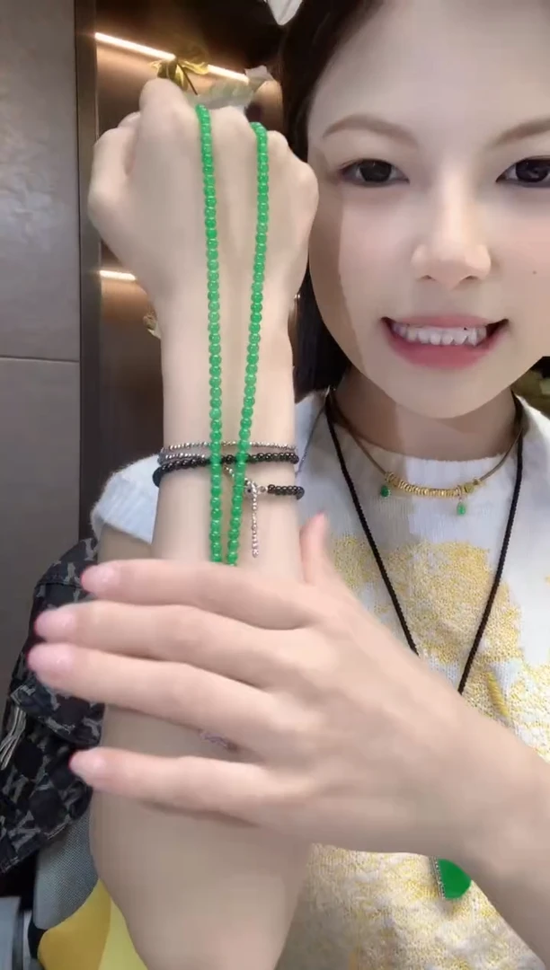 项链18K金镶嵌翡翠A57