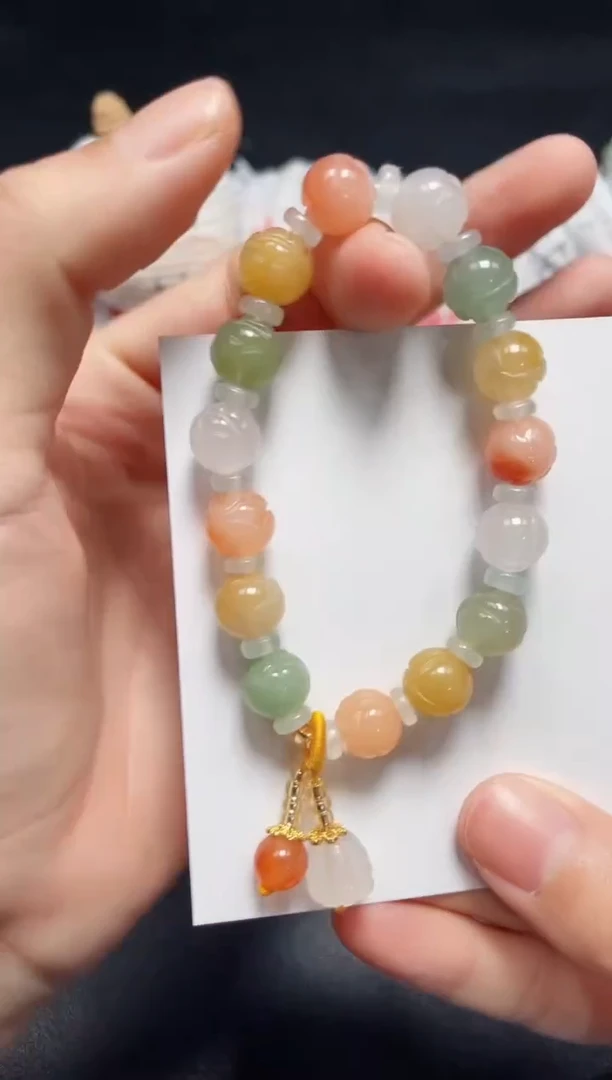 【闪购商品】石英质玉手链未镶嵌新莲蓬