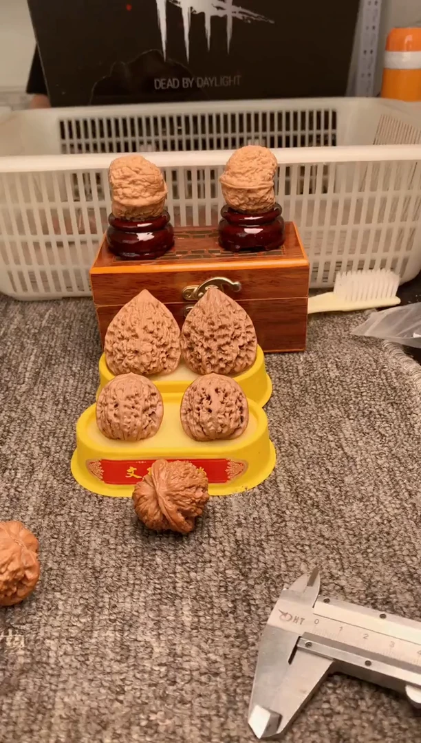 文玩核桃吊坠磨盘