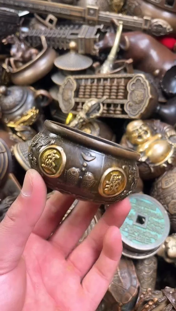 精美铜器点击下单
