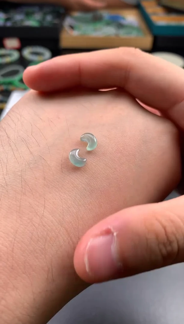 定制翡翠未镶嵌翡翠