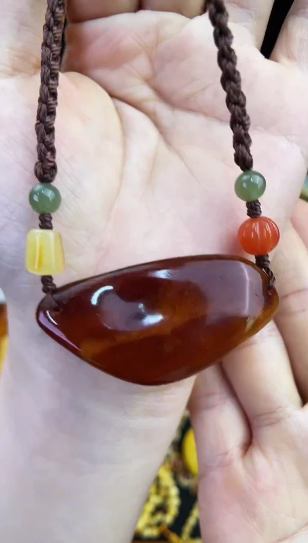 琥珀未镶嵌珠宝奇石柒月