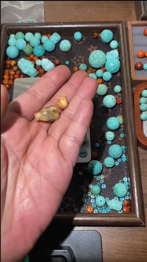 裸石蜜蜡未镶嵌x**x085