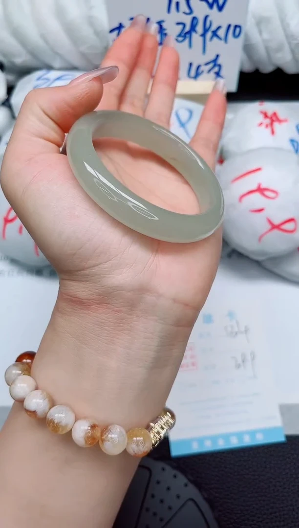 石英质玉手镯未镶嵌134-54