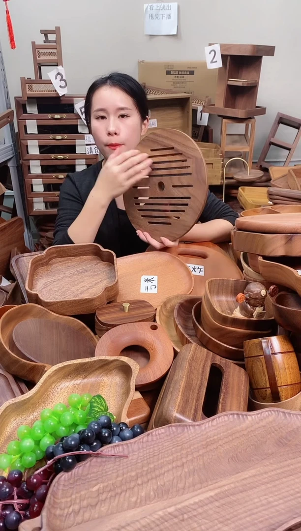 木 南美胡桃木镂空圆板28*2cm