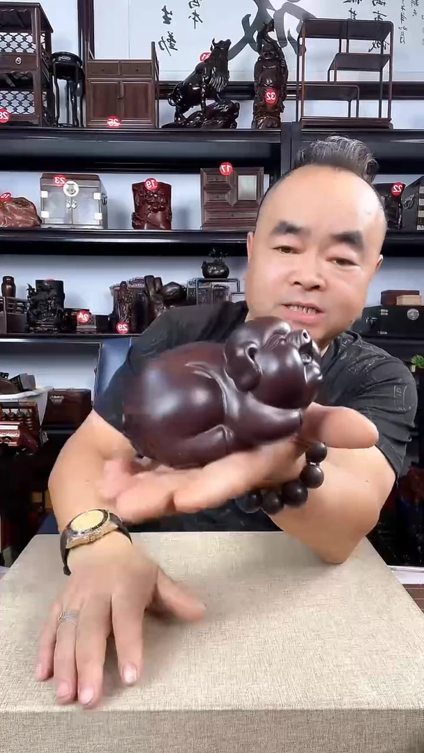 木猪老李红木工艺品