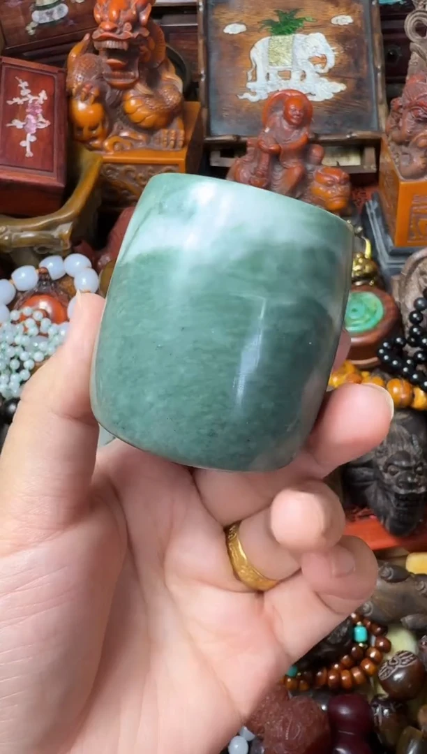 翡翠挂件未镶嵌主播推荐：一物一拍，讲解为准！