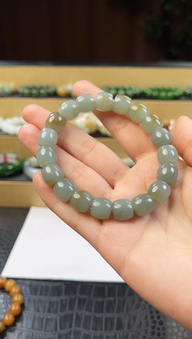 手串未镶嵌和田玉11+mm左右莫兰迪