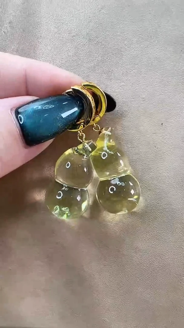 琥珀颈饰未镶嵌耳环