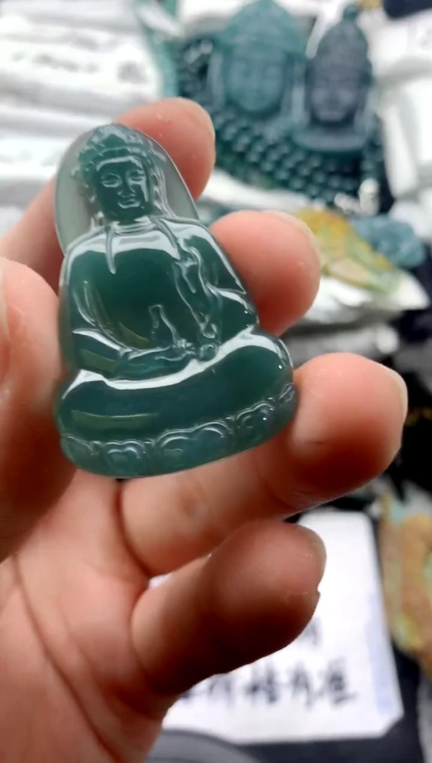 翡翠未镶嵌颈饰0000000000