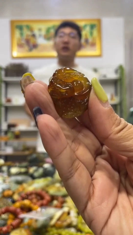 未镶嵌岫玉吊坠
