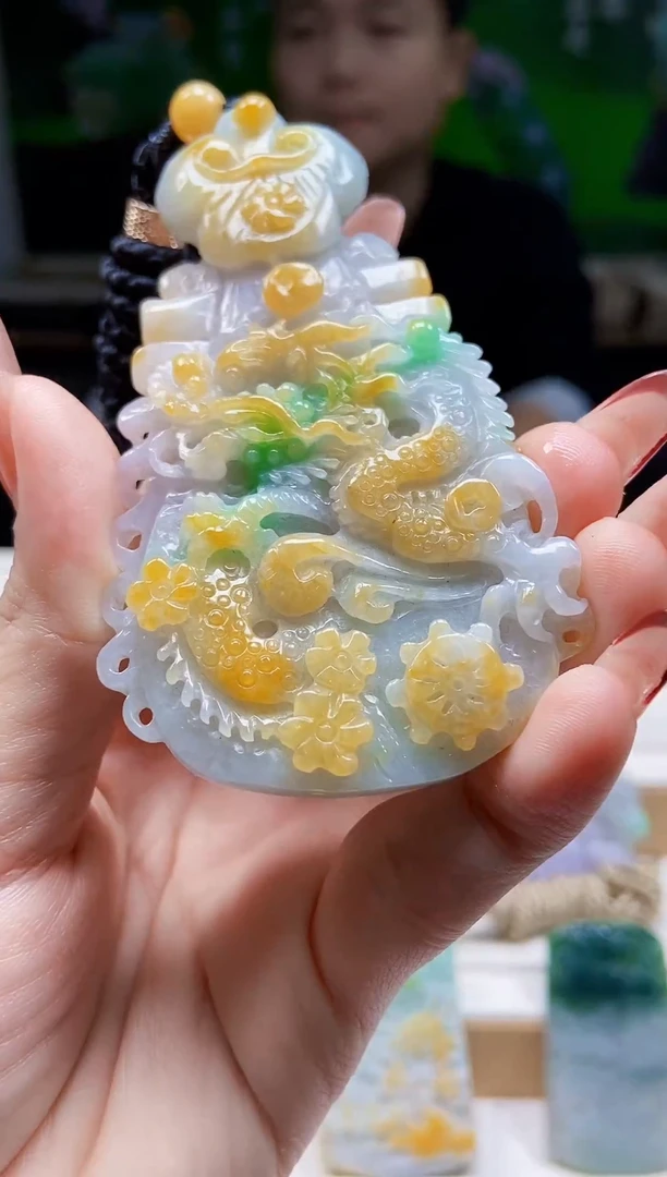 颈饰未镶嵌翡翠翡翠A货