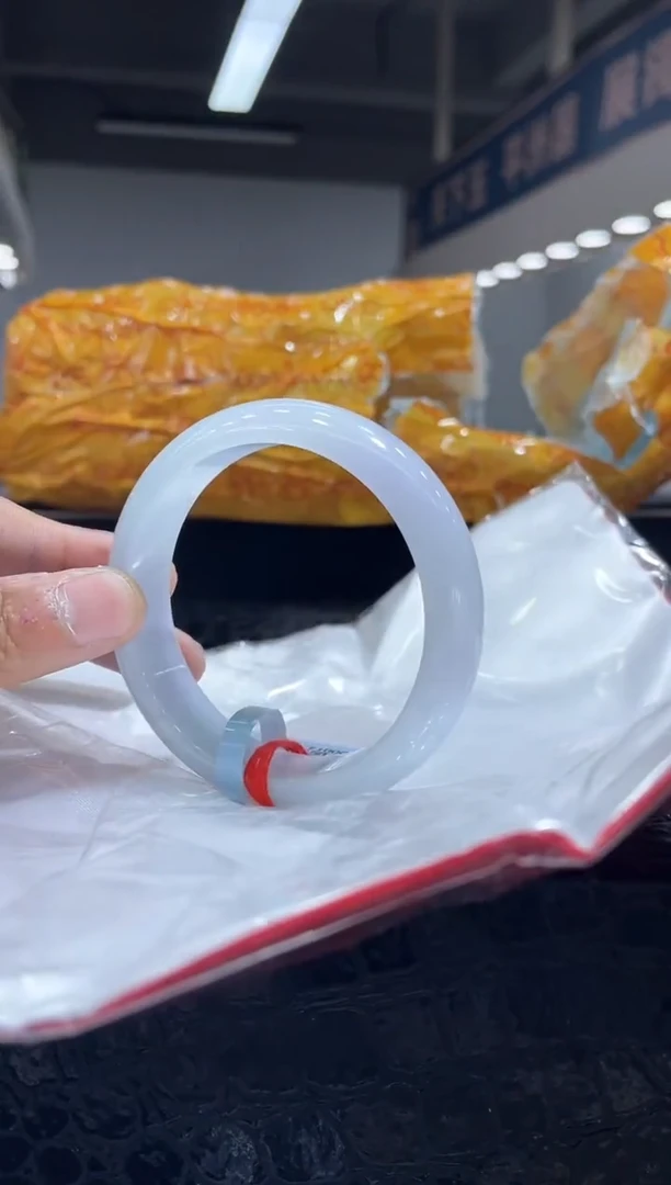 未镶嵌手镯翡翠9