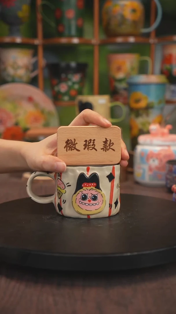 景德镇釉下彩手绘拉布布微瑕