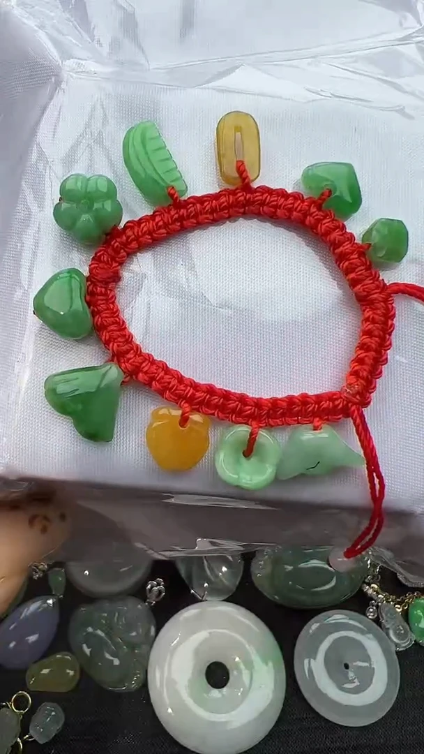 未镶嵌手绳翡翠小孩手串