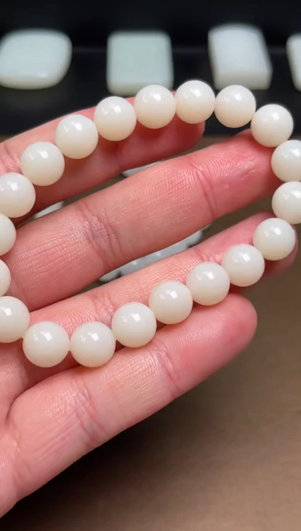 未镶嵌手链和田玉11