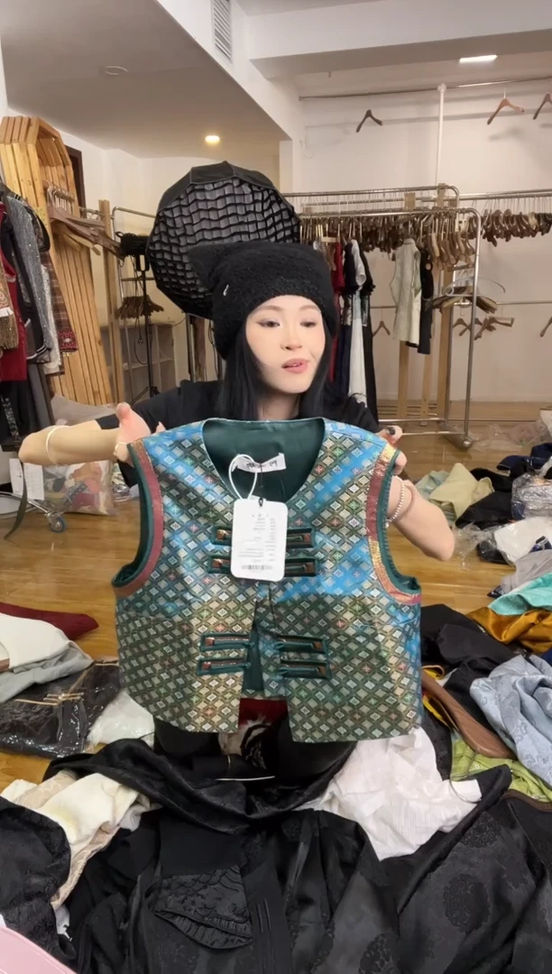 M码      110斤  马甲