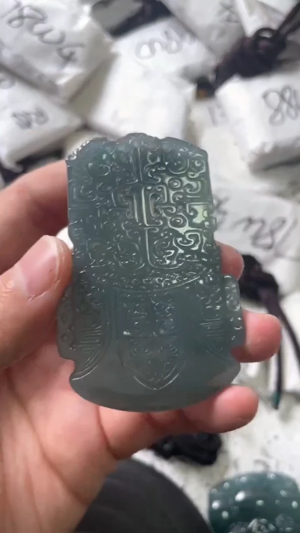 颈饰未镶嵌翡翠8