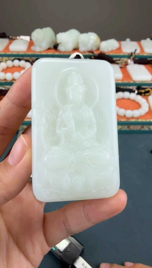 颈饰未镶嵌和田玉1