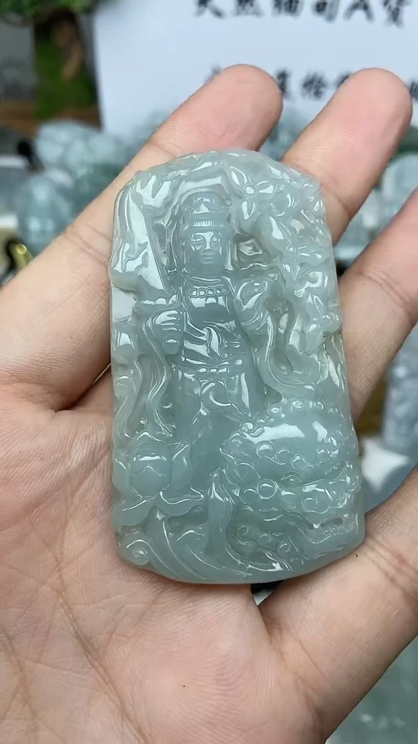 翡翠未镶嵌颈饰文殊菩萨