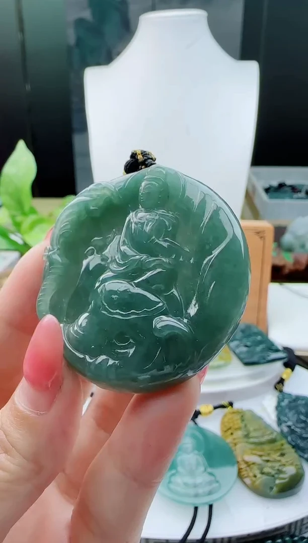 【闪购商品】翡翠颈饰未镶嵌11111111