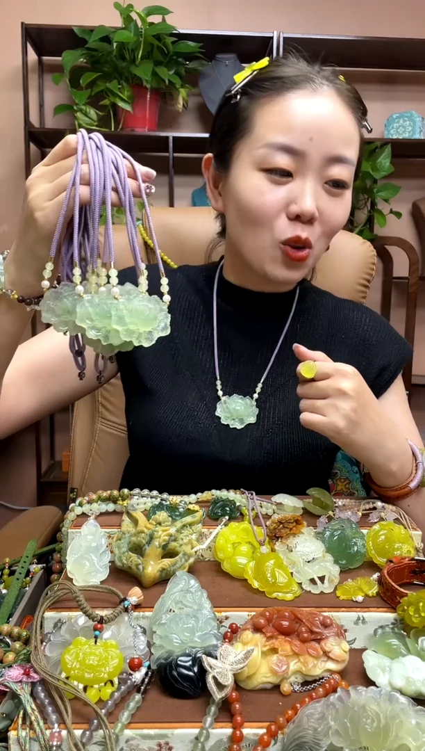 未镶嵌岫玉戒指多样性发货发其中之一