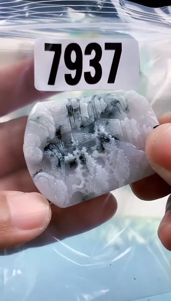 【闪购商品】翡翠挂件未镶嵌天然翡翠吊坠挂件