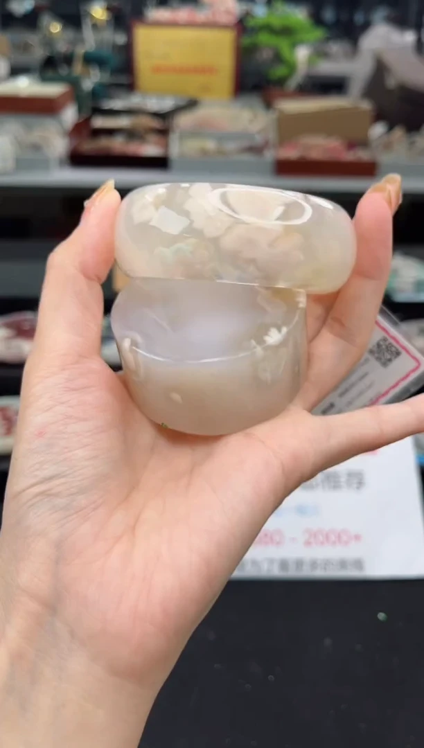 【闪购商品】石英质玉手镯未镶嵌59圈口（赠品镯心）6650390