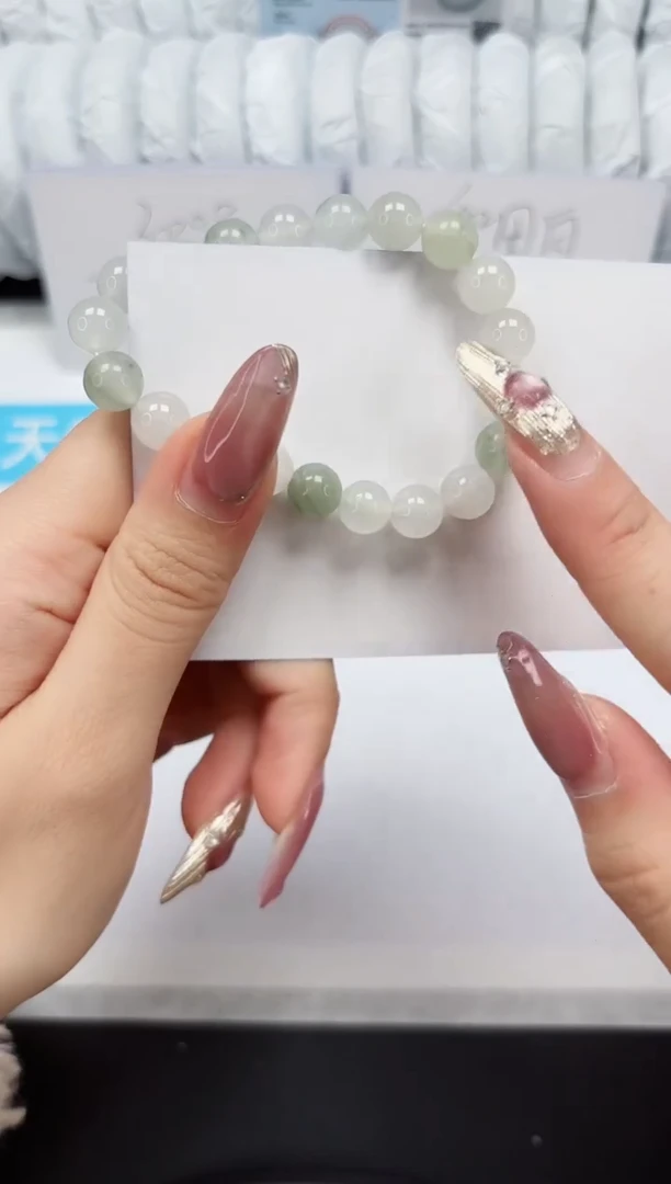 【闪购商品】石英质玉手镯未镶嵌111